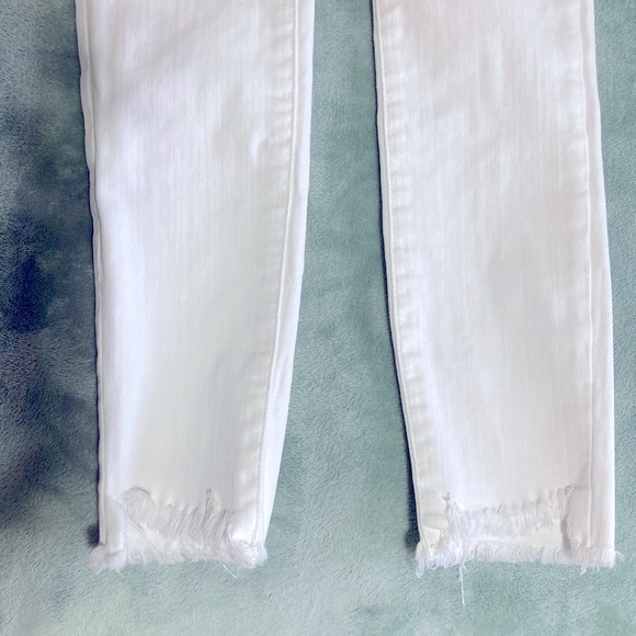 American Eagle White Jegging Crop - Picture 6 of 6